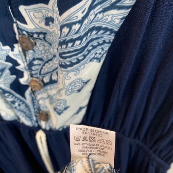 Tobi Wide Leg Long Line Sleeveless Navy Blue Bandanna Paisley Jumpsuit sz M - Picture 9 of 10